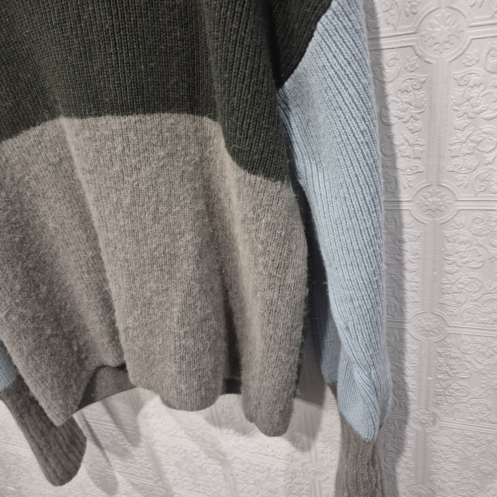 COS Oversized Wool-Alpaca Colorblock Cardigan - Picture 2 of 10